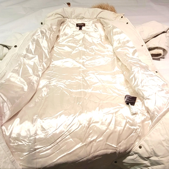 Danier women's white puffer leather long winter coat size small - Picture 6 of 11